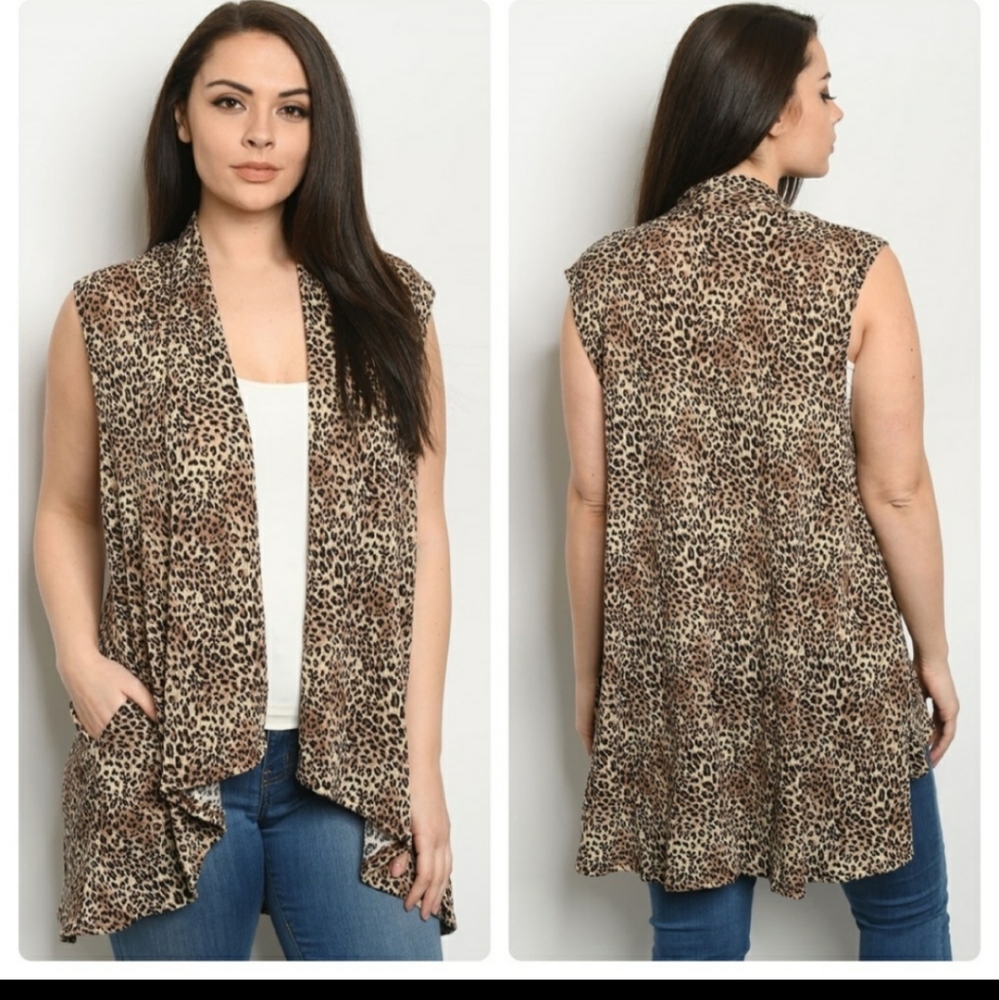 Animal print sleeveless plus size cardigan vest